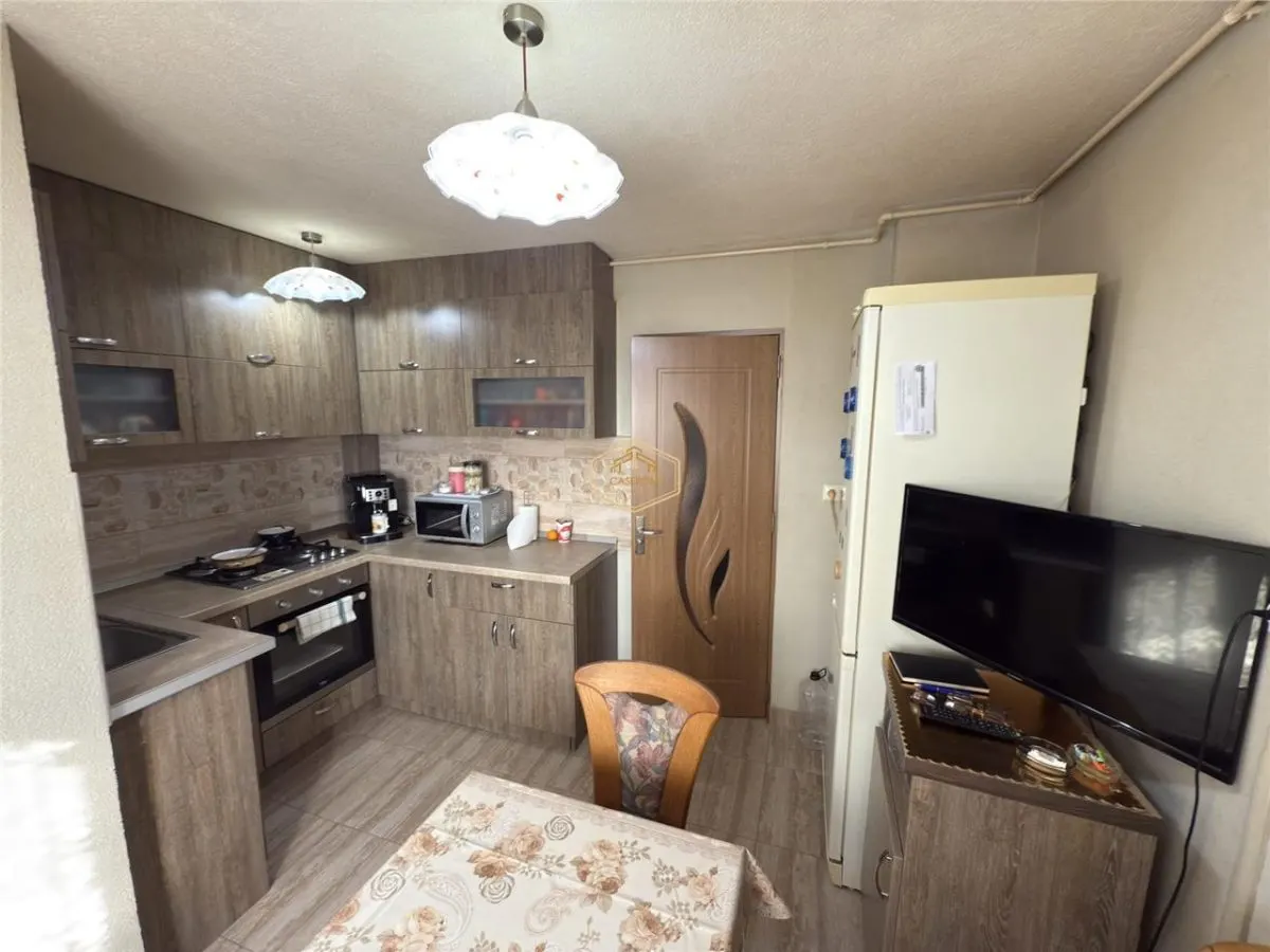 VIDEO | Apartament cu 2 camere decomandat | Micro 17 - foto 10