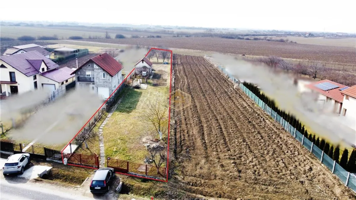 VIDEO | Teren generos, cu livada si casa de vacanta in Satu Mare - foto 2
