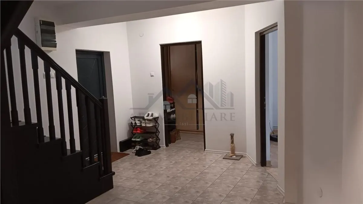 Barnova intersectia cu Pietrarie VILA D+P+M SU=212mp TEREN 1670mp amenajat superb - foto 17