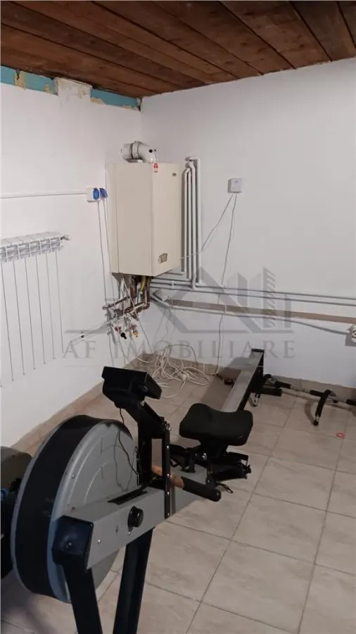 Barnova intersectia cu Pietrarie VILA D+P+M SU=212mp TEREN 1670mp amenajat superb - foto 18