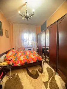 Casa cu 8 camere in Centru | Servicii - Clinica | Teren 700 mp - foto 4