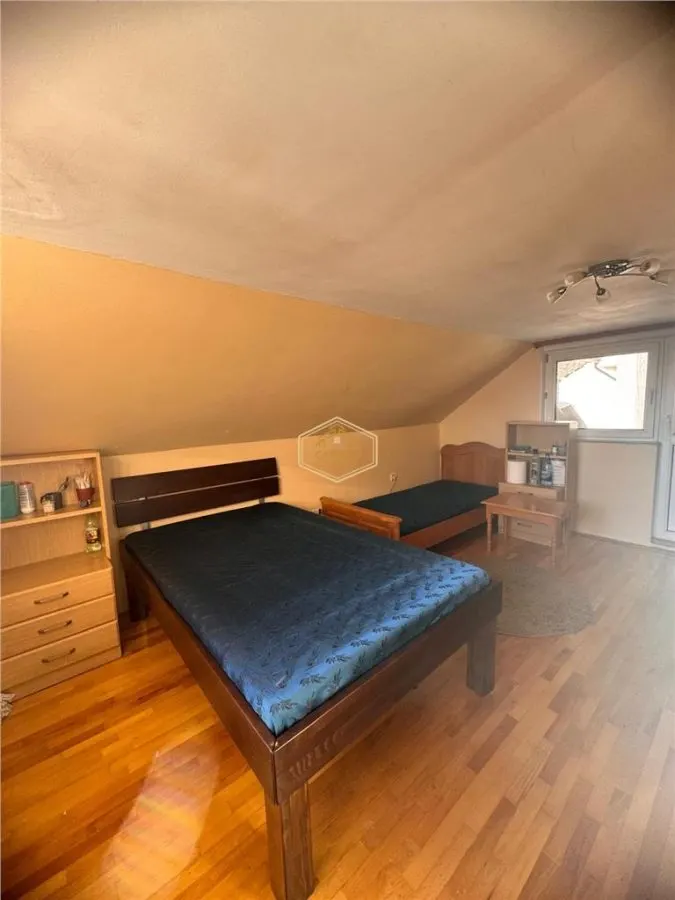 Casa cu 8 camere in Centru | Servicii - Clinica | Teren 700 mp - foto 7
