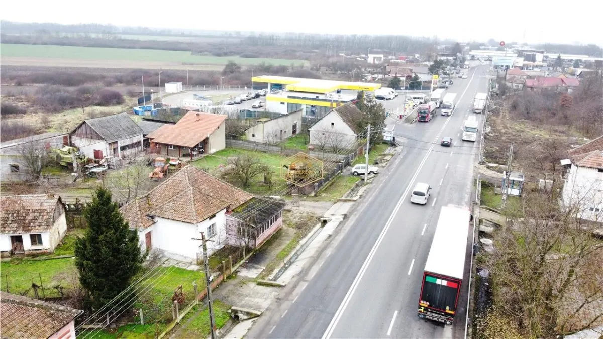 Casa cu 3 camere si 8.914 mp de teren | Acces din DN 19A - Petea - foto 5