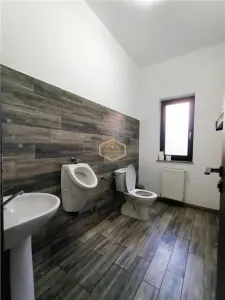 VIDEO | Spatiu comercial - 163 mp | Magazin, Showroom, Clinica | Semicentral - foto 8