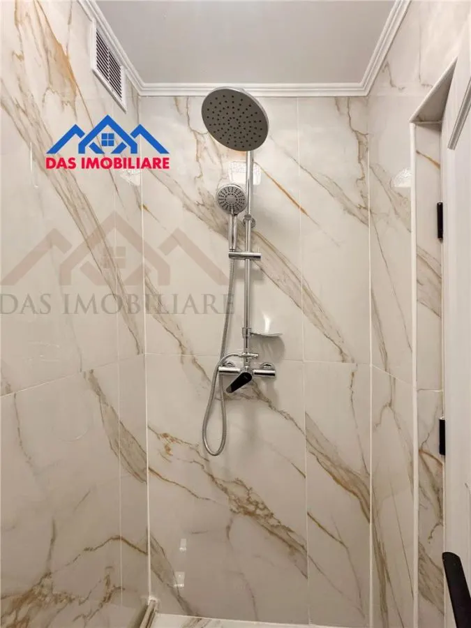 Garsoniera renovata, etaj 2, str. Berzei - foto 2