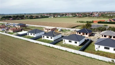 Casa ta de vis in Lazuri | Confort modern la doar 10 minute de Satu Mare - foto 5