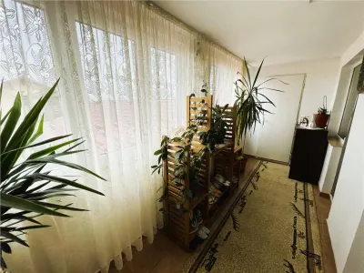 VIDEO | Casa cu 5 camere si curte ingrijita | Ideala pentru o familie | Lucian Blaga - foto 14