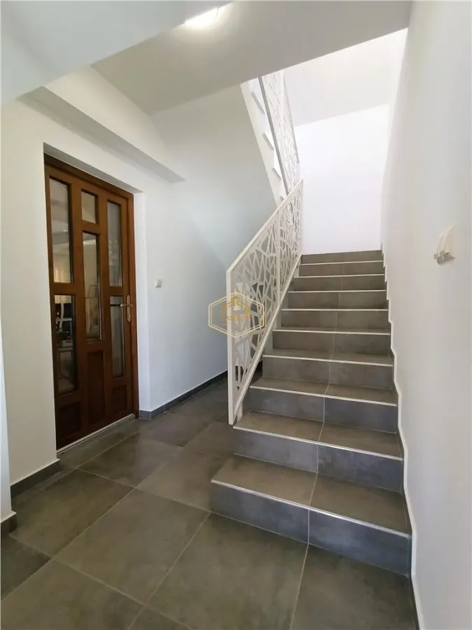 Proprietate cu 4 camere in vecinatatea Cetatii Medievale - foto 20