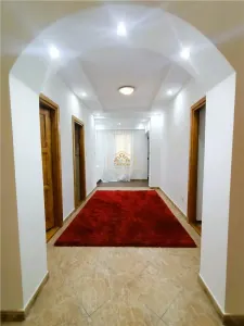 Proprietate cu 4 camere in vecinatatea Cetatii Medievale - foto 6