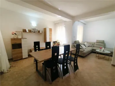 Proprietate cu 4 camere in vecinatatea Cetatii Medievale - foto 8