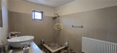 Casa complet mobilata si utilata cu 5 dormitoare | Localitatea Odoreu | Teren 859 mp - foto 21