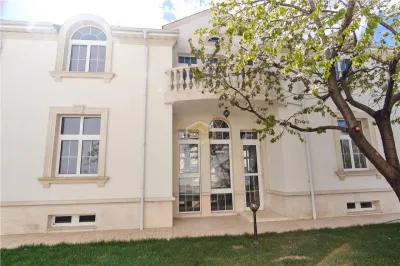 Vila impunatoare cu 5 dormitoare | Titulescu - foto 5