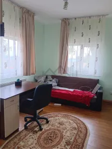 Tomesti  Vila P+E SU=236mp 5 dormitoare living doua bai garaj TEREN 1347mp amenajat - foto 6