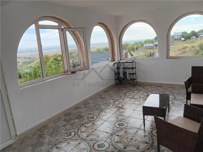 Tomesti  Vila P+E SU=236mp 5 dormitoare living doua bai garaj TEREN 1347mp amenajat - foto 10