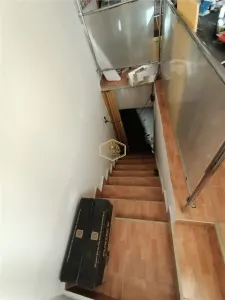 Casa compusă din  2 apartamente cu acces separat | zona semicentral? | B-dul Unirii | - foto 16