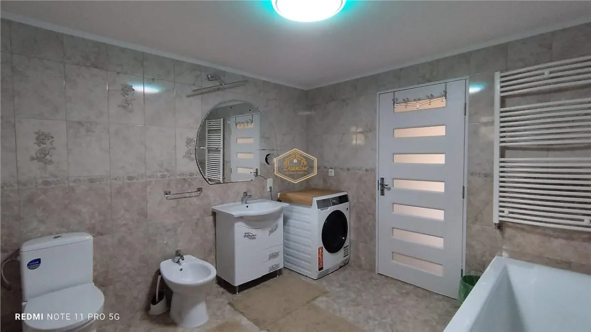 Casa cu 8 camere + anexe gospodaresti | Ciuperceni | Teren 4.760 mp - foto 9