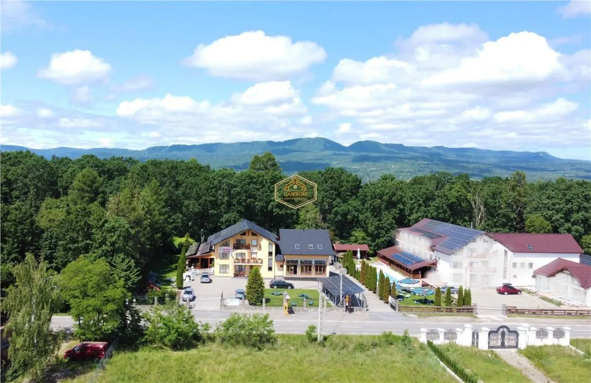 AFACERE LA CHEIE | Pensiune cu 14 camere + Restaurant | ROI 6 YEARS - foto 1