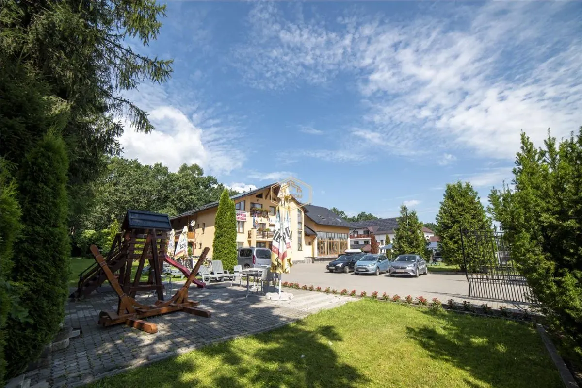AFACERE LA CHEIE | Pensiune cu 14 camere + Restaurant | ROI 6 YEARS - foto 10