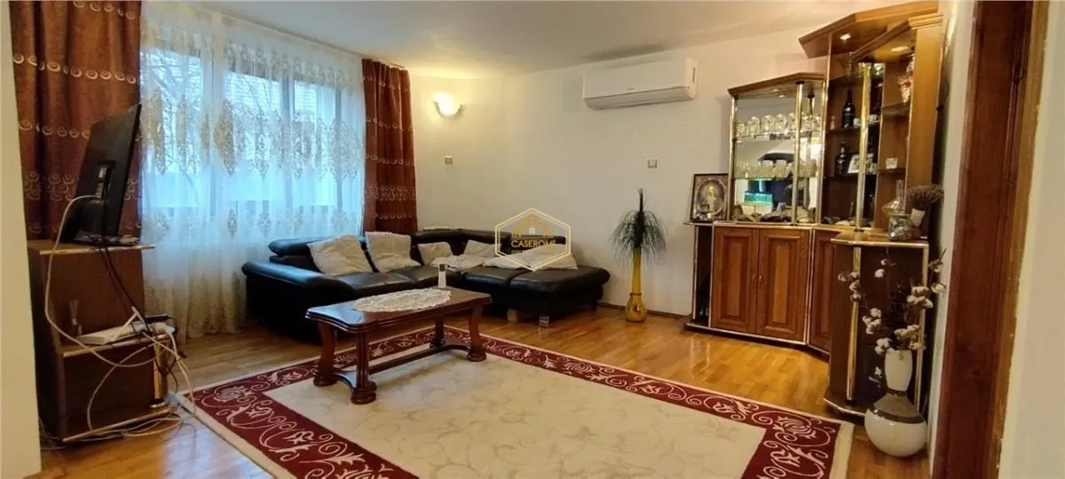 Casa individuala 5 camere | Teren 300 mp | Ideala pentru 2 familii - foto 3