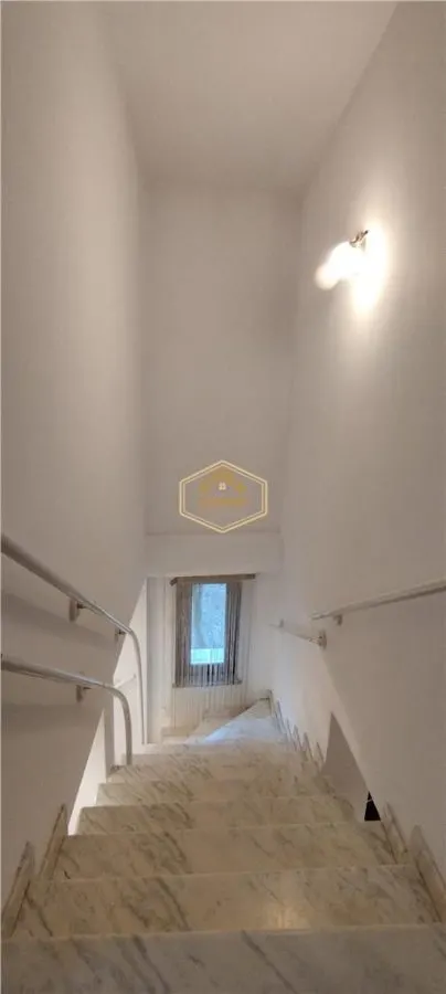 Casa individuala 5 camere | Teren 300 mp | Ideala pentru 2 familii - foto 7