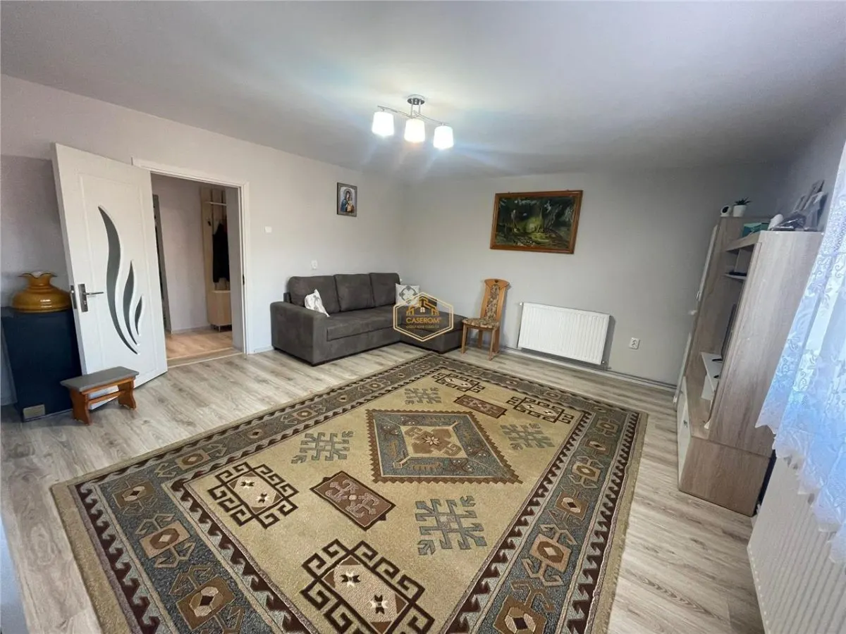 Apartament cu 2 camere + cladire P+M cu 2 unitati locative - foto 3