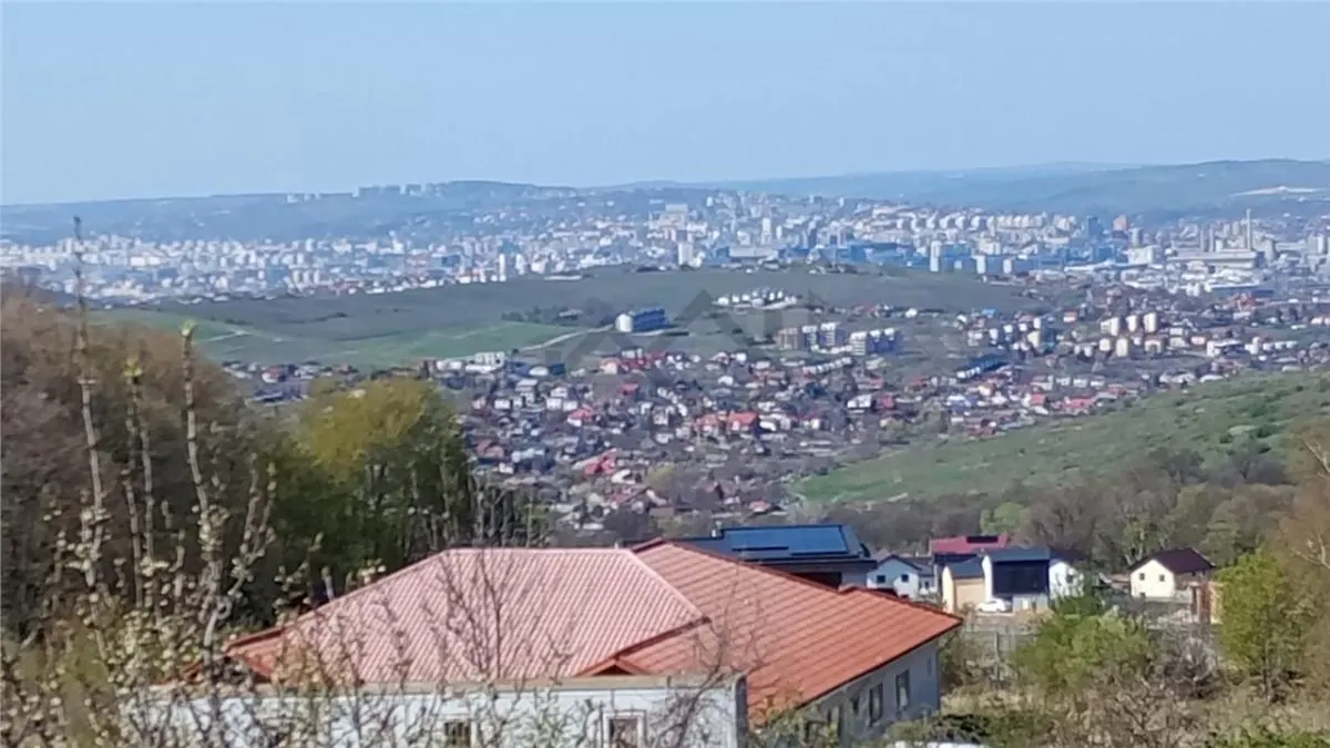 Pietrarie Vila P+1 s=164mp garaj beci teren 2000mp livada vie zona verde - foto 3