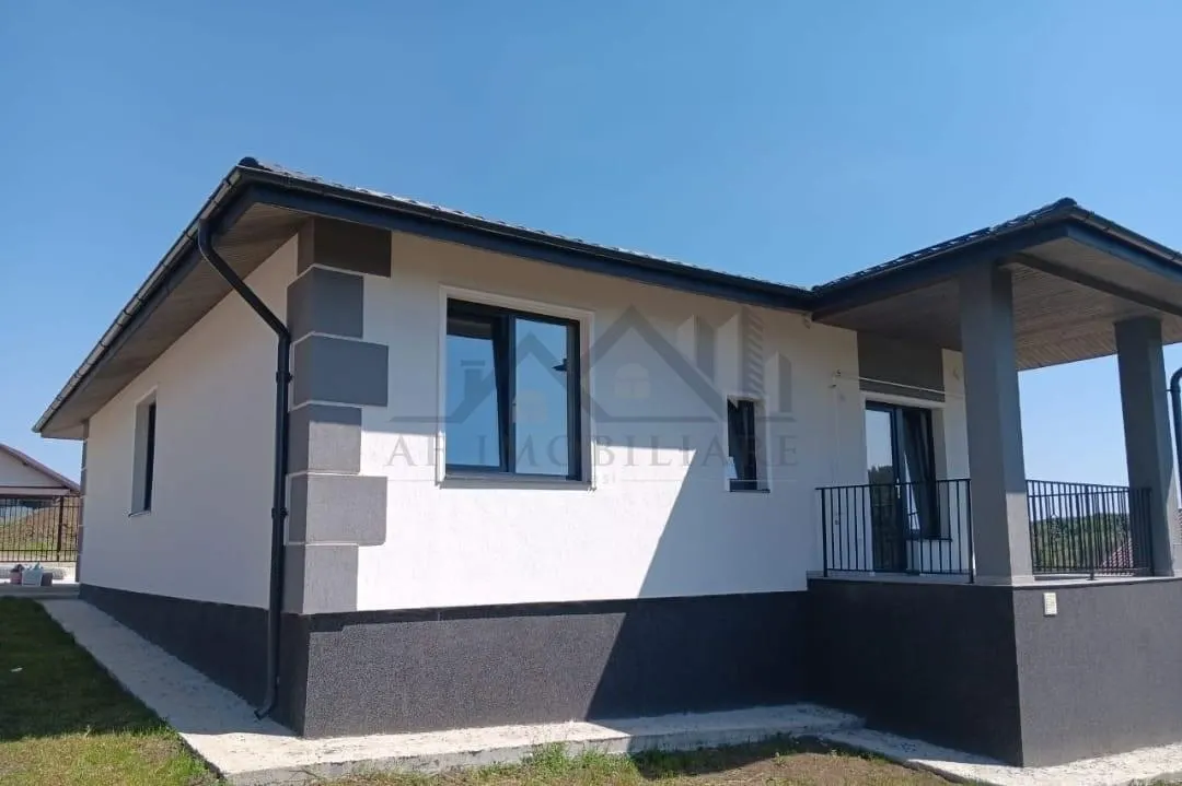 Miroslava Casa parter  Su 104mp teren 440mp  beci disponibila la cheie - foto 1