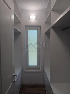 Barnova VILA LUX in spatele Primariei zona exclusivista cu padure - foto 19
