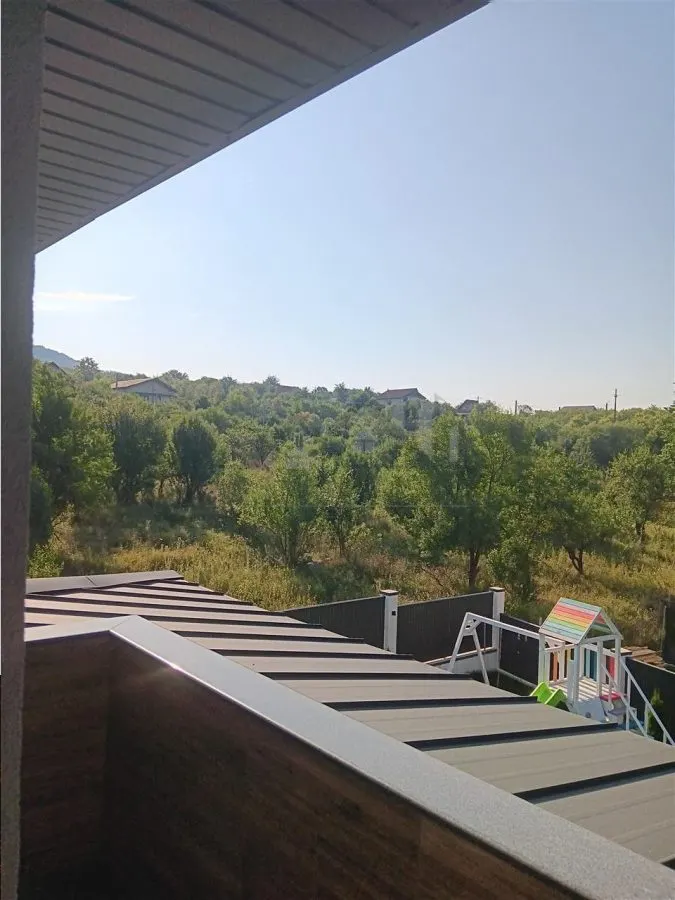 Barnova VILA LUX in spatele Primariei zona exclusivista cu padure - foto 22
