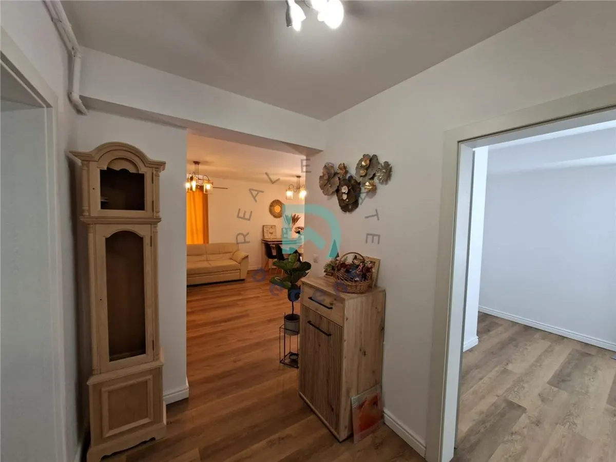 Apartament 3 camere, modern, Tractorul, loc de parcare subteran - foto 4