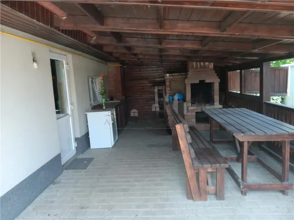Casă 10 camere Valea Lupului - poza 19