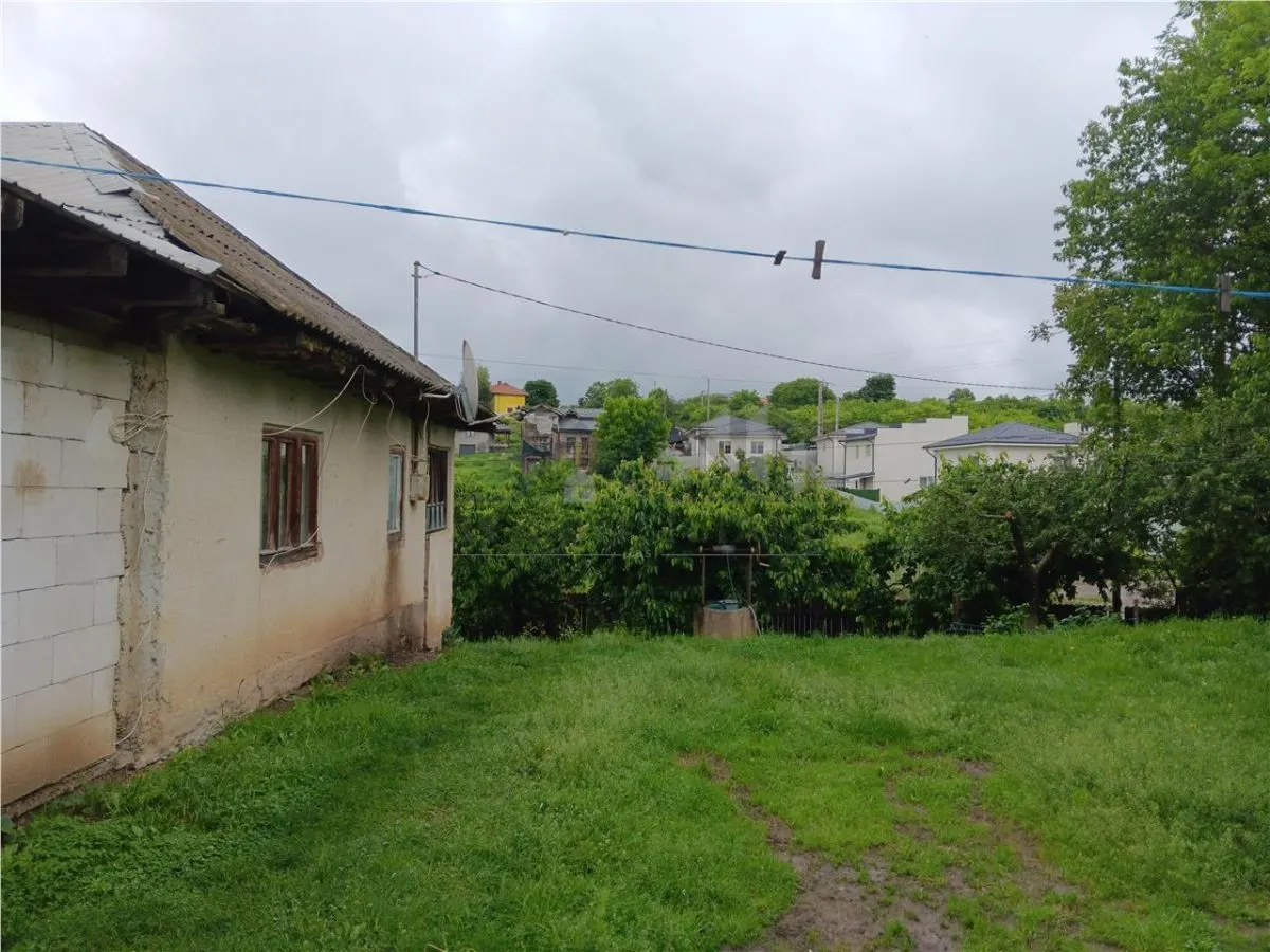 Manta Rosie  Hlincea Casa parter din caramida 81mp si teren 616mp - foto 8
