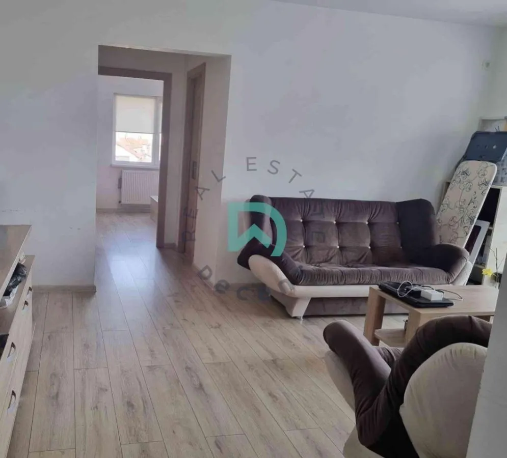 Apartament 2 camere,  Spitalul Judetean, etaj intermediar, renovat - foto 2