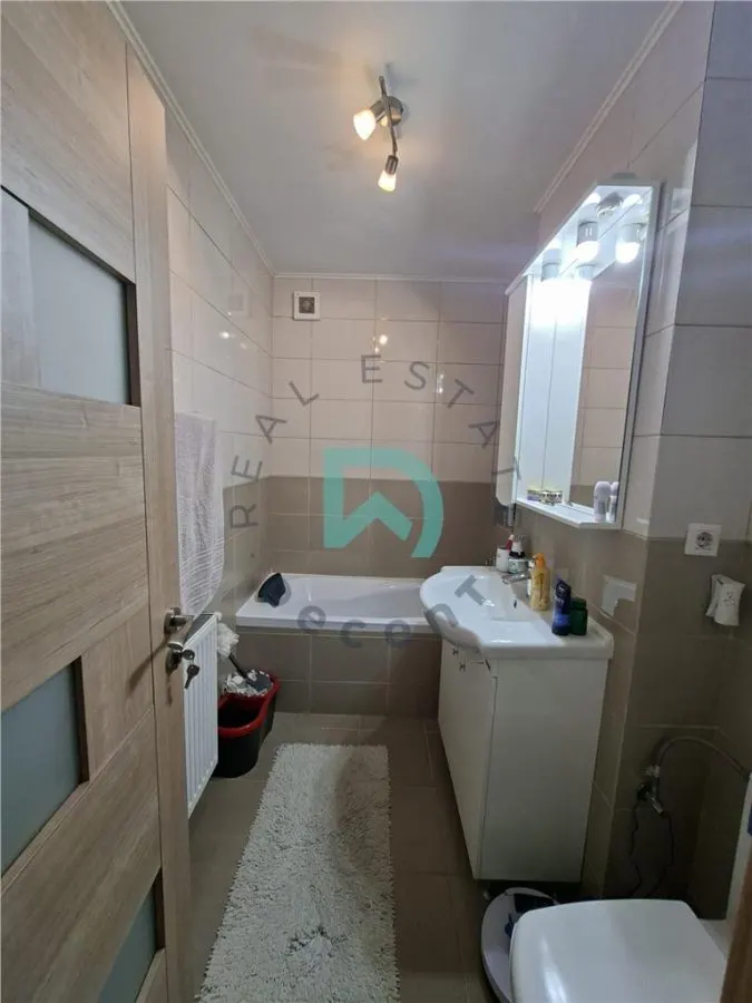 Apartament 2 camere,  Spitalul Judetean, etaj intermediar, renovat - foto 11