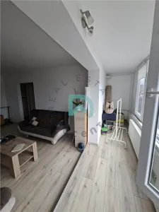 Apartament 2 camere,  Spitalul Judetean, etaj intermediar, renovat - foto 6