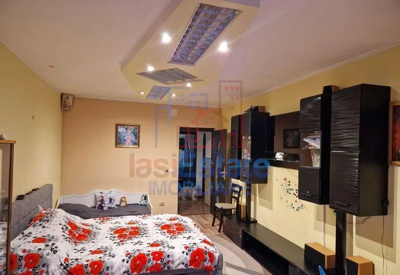 Apartament 3 camere Gara - Silvestru - foto 1