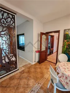 Tatarasi  str. Stejar  Vila Lux 200mp anul 2010 teren 426mp - Iasi