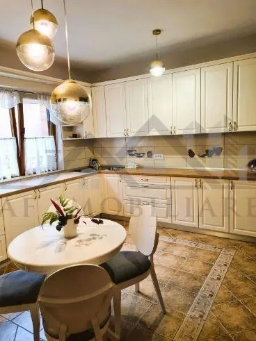 Tatarasi  str. Stejar  Vila Lux 200mp anul 2010 teren 426mp - foto 11