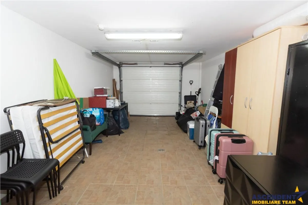 Resedinta cu atmosfera familiara,peisaj imersiv,amplasare premium,Zarnesti,Brasov - foto 14
