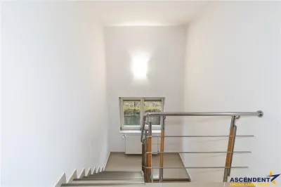 Resedinta cu atmosfera familiara,peisaj imersiv,amplasare premium,Zarnesti,Brasov - foto 15