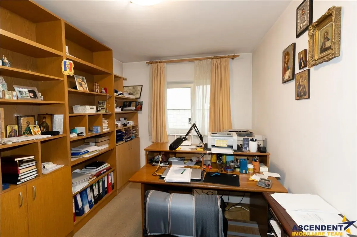 Resedinta cu atmosfera familiara,peisaj imersiv,amplasare premium,Zarnesti,Brasov - foto 9