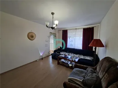 Apartament  3 camere, 74 mp, Triaj - foto 2