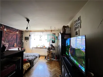Apartament in casa   Piata Unirii Brasov - foto 16