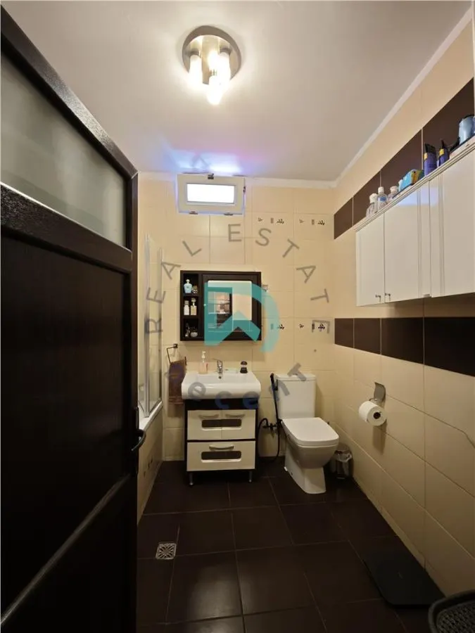Apartament in casa   Piata Unirii Brasov - foto 17