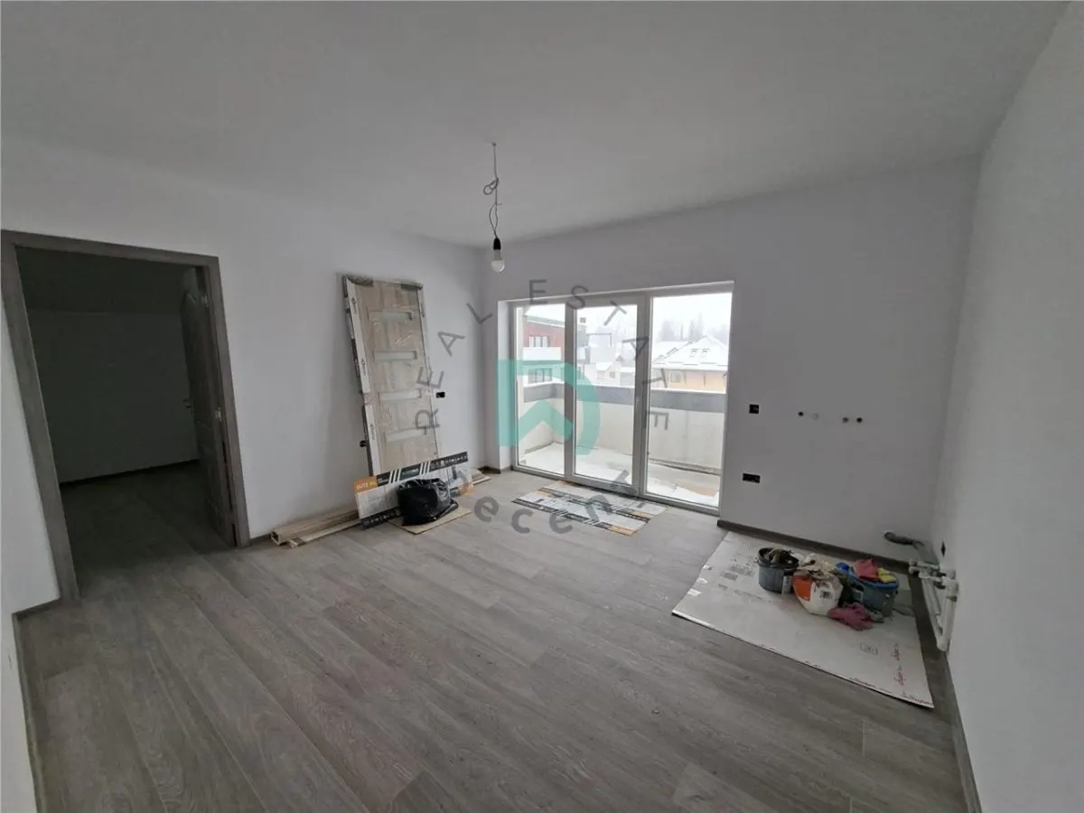 Garsoniera decomandata bloc nou, 33 mp, TVA  inclus - foto 1