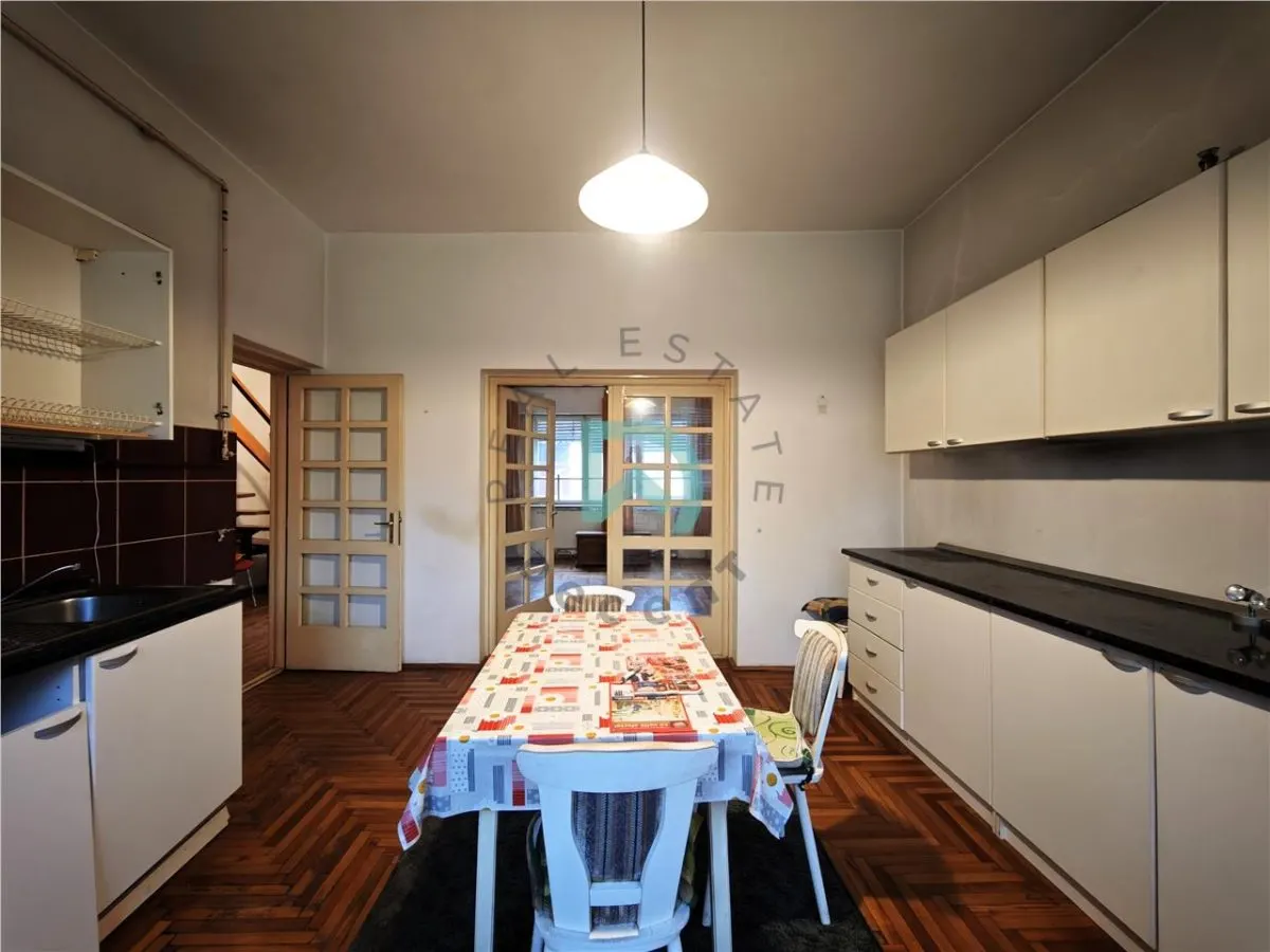 Casa de vanzare  Brasovul Vechi - foto 3