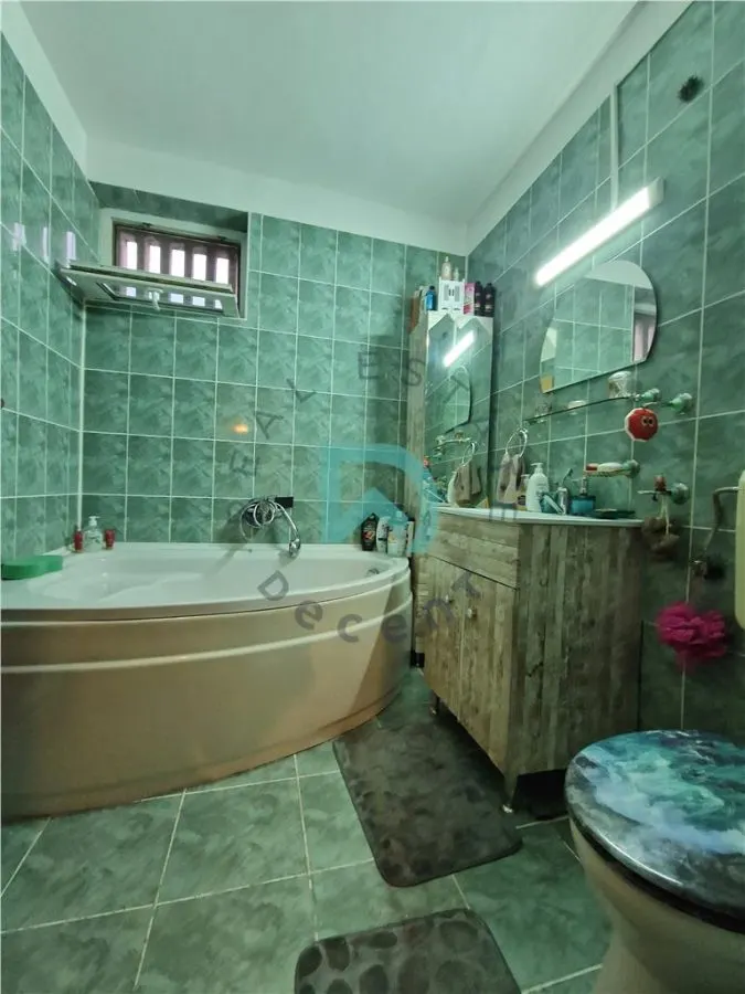 Apartament 3 camere, Tractorul - foto 6