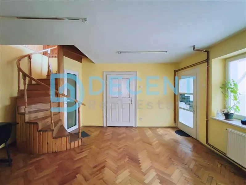 Apartament  in casa 5 camere, Brasov - foto 6