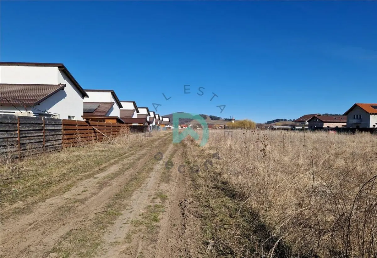 Teren intravilan de vanzare, Sanpetru, 700 mp. - foto 1