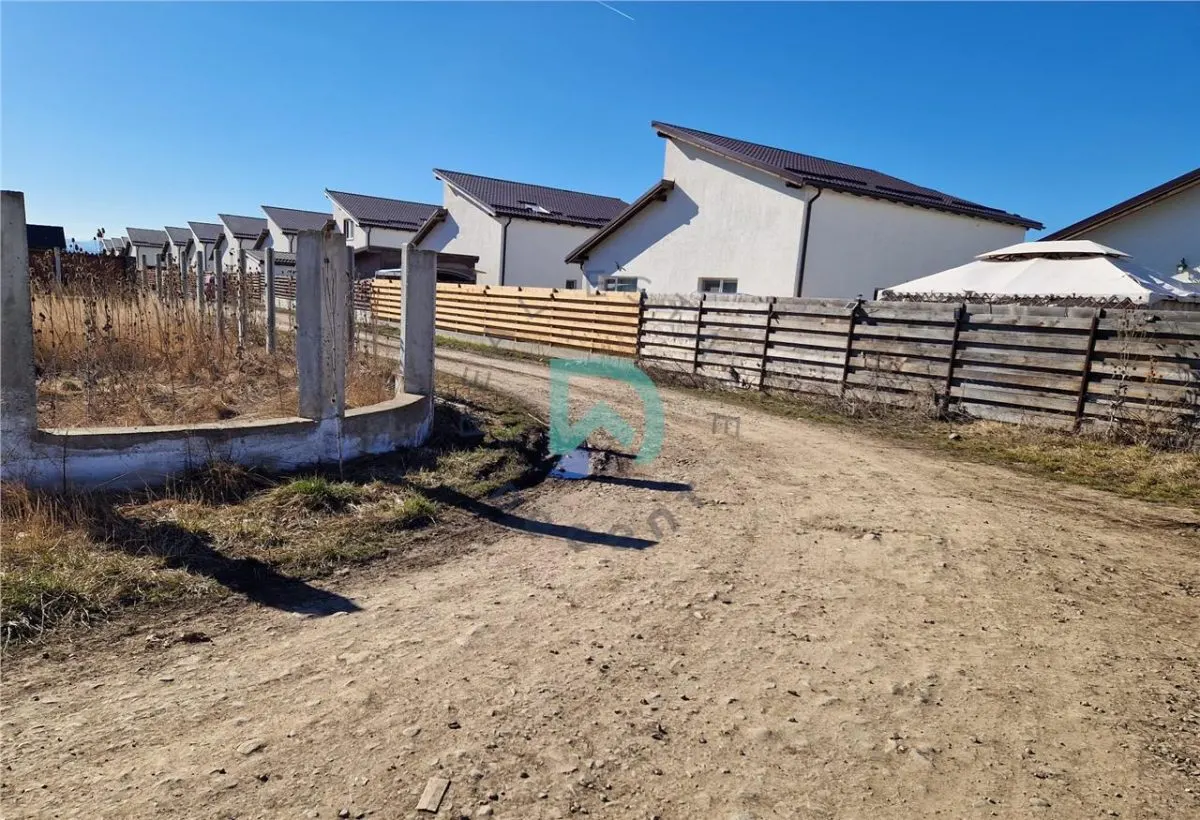 Teren intravilan de vanzare, Sanpetru, 700 mp. - foto 4